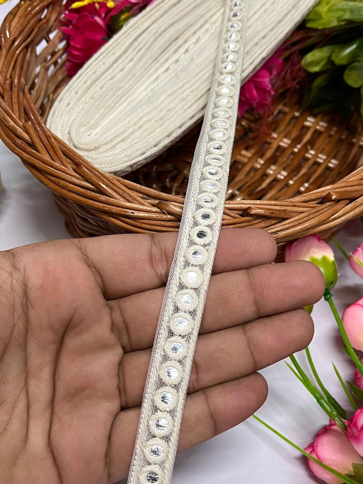 Dyble Lucknowi Lace in Tranquil Off White – 9 Meter Roll
