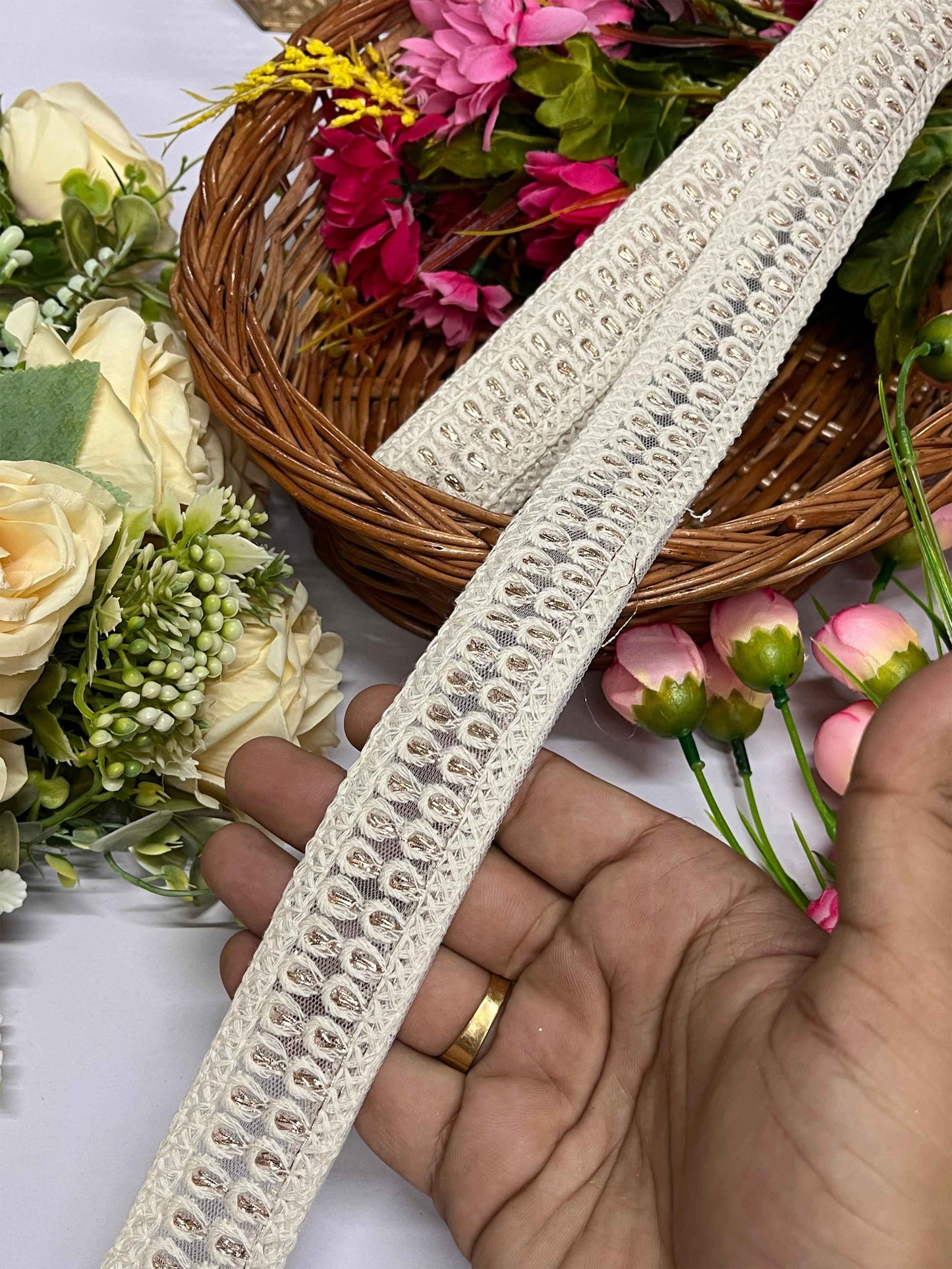 Dyble Lucknowi Lace in Deep Smoky Off White – 9 Meter Roll
