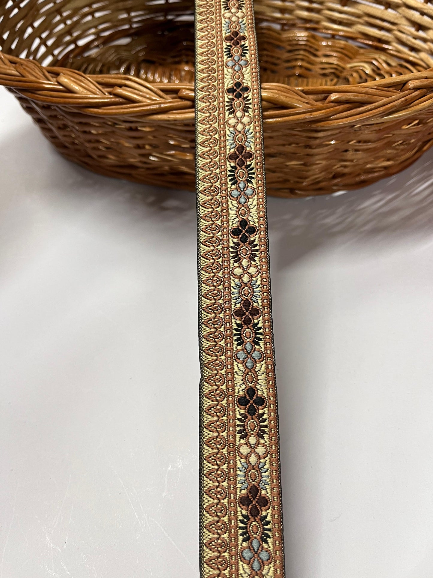 Banarasi Saree Lace Border – 9 Meters, 1-Inch Width, Traditional Zari Weave | Design 7
