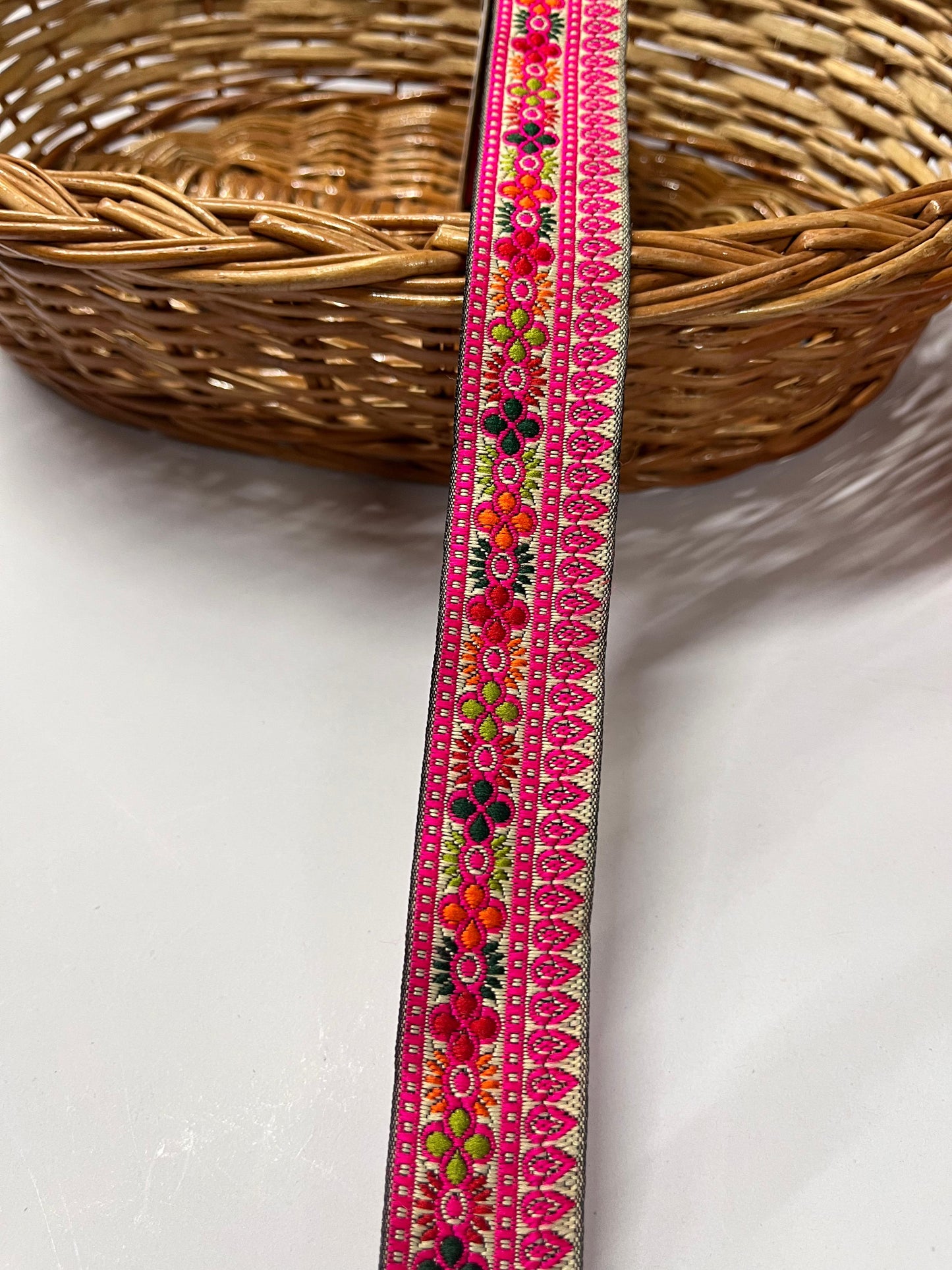 Banarasi Saree Lace Border – 9 Meters, 1-Inch Width, Traditional Zari Weave | Design 8