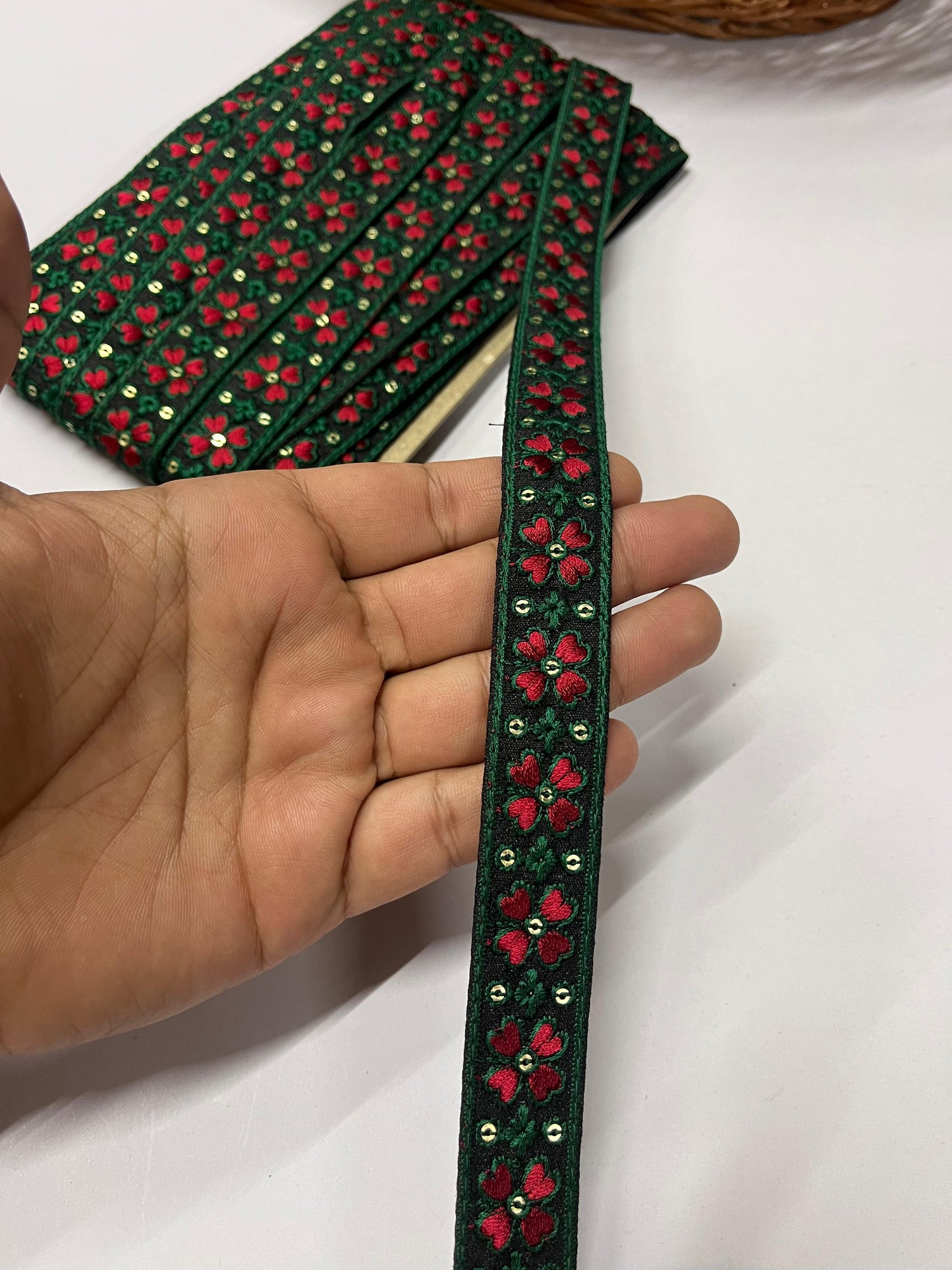 Thread Embroidered Indian Lace Trims – 9 Meters, 1-Inch Width, Handcrafted Border | Black & Green