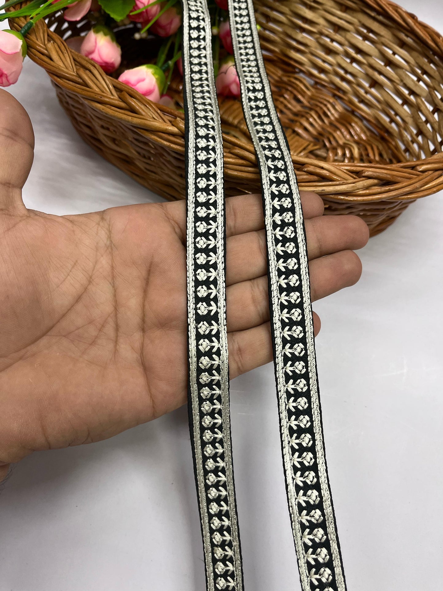 Black & White Thread Work Trim – 9 Meters, 0.5-Inch Width | Black and White