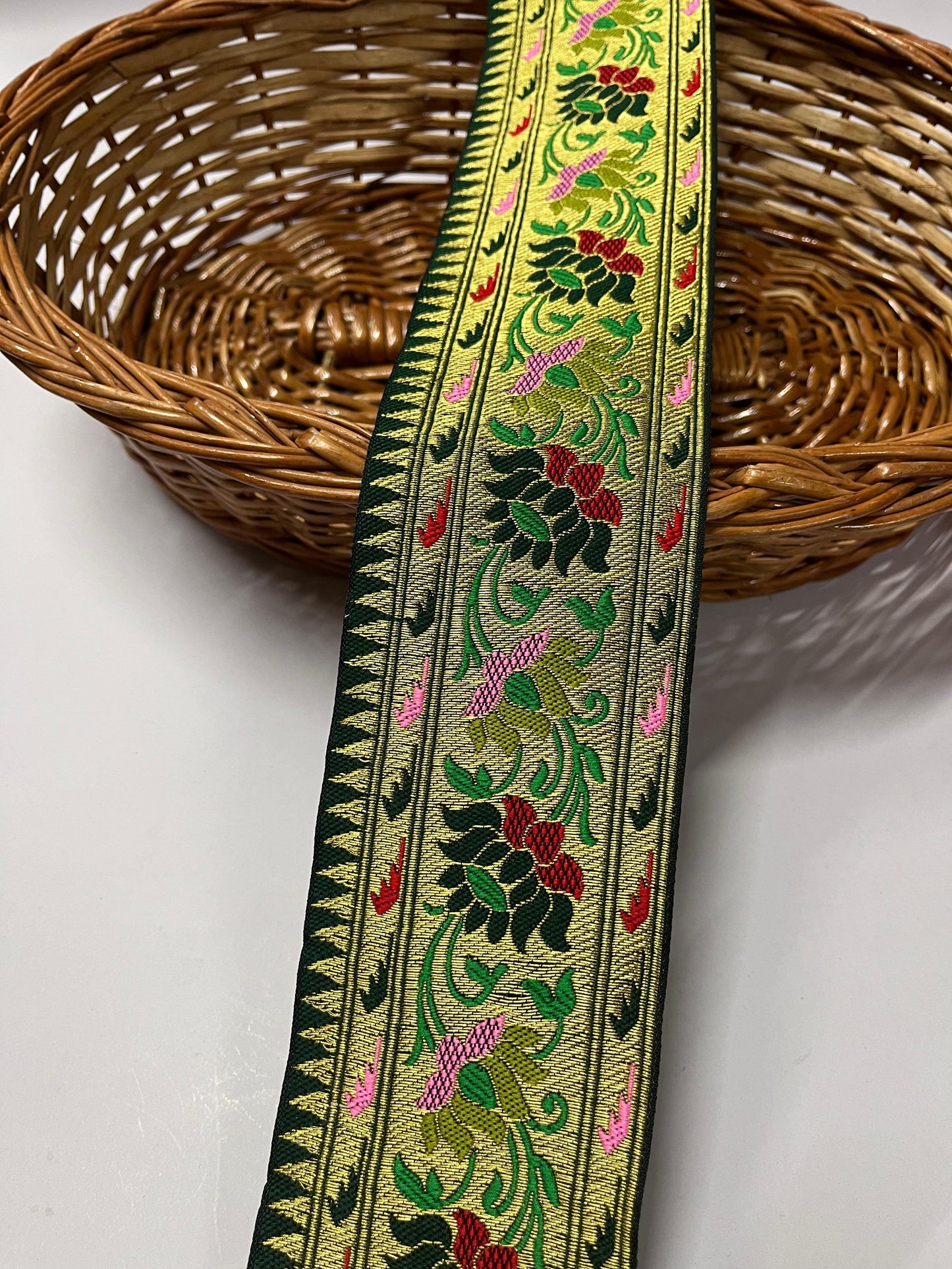 Flower & Leaf Banarasi Saree Lace | Banarasi Lace – 9 Meters, 3-Inch Width | Dark Green