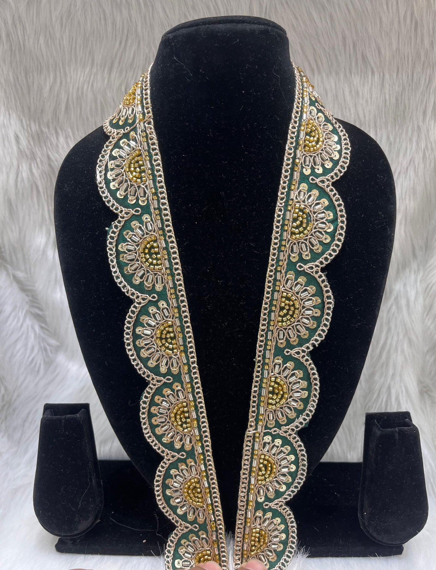 Designer Maggam Work Lace Border – 9 Meters, 1.5-Inch Width, Handcrafted Embroidery | Dark Green