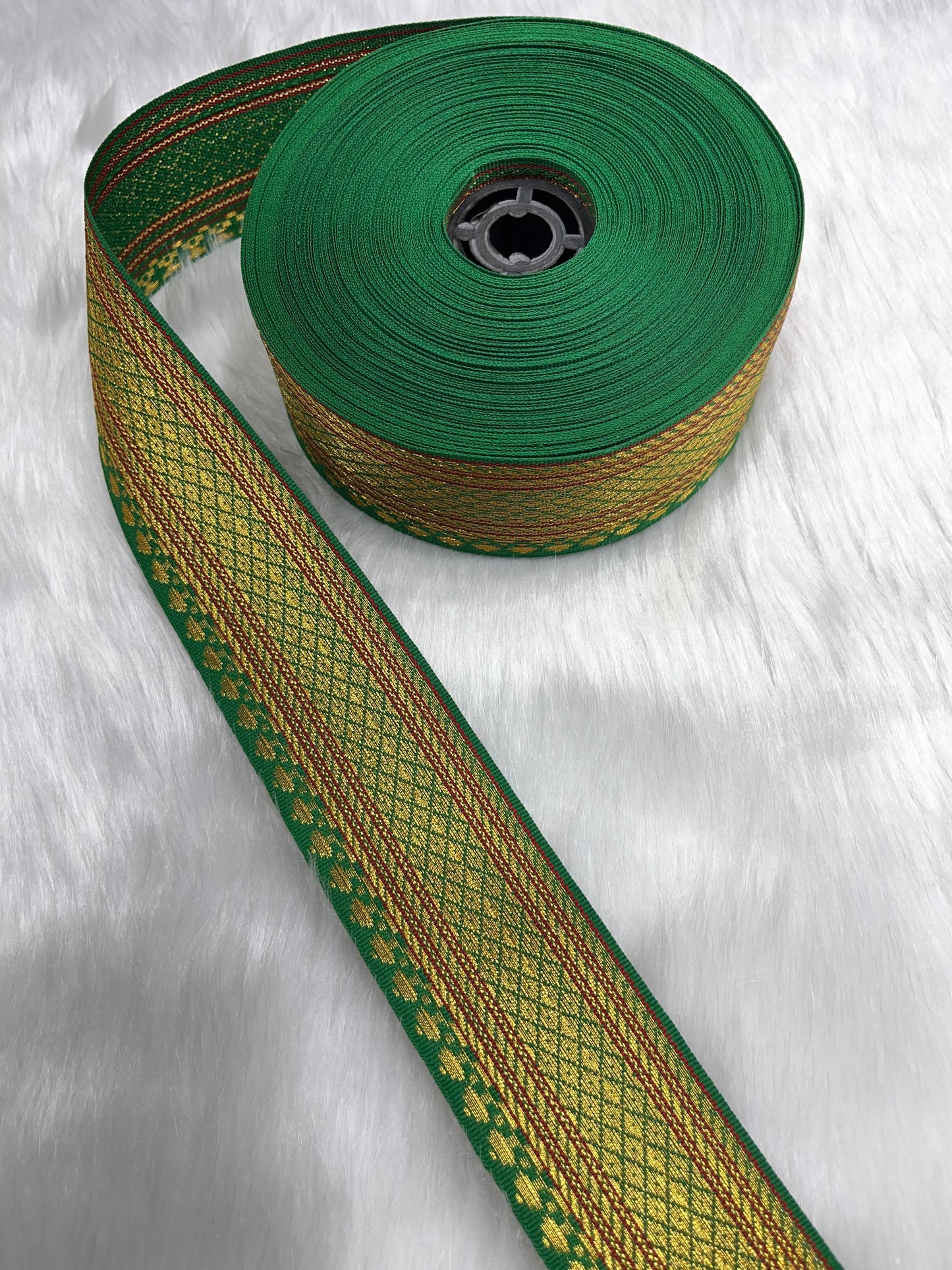 Beautiful Banarasi Border Lace – 9 Meters, 1.5-Inch Width, Handwoven Elegance | Green