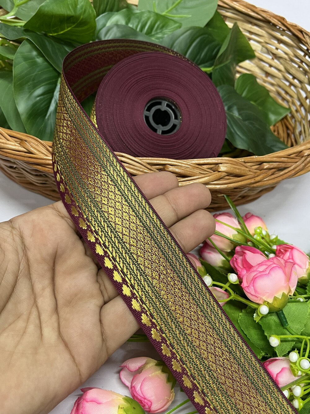 Beautiful Banarasi Border Lace – 9 Meter, 1.5 Inch Width – Traditional Embellished Trim, Maroon