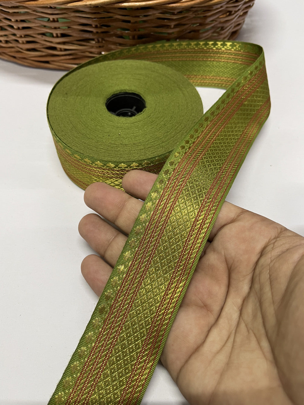 Beautiful Banarasi Border Lace – 9 Meter, 1.5 Inch Width – Traditional Embellished Trim, Mahendi Green