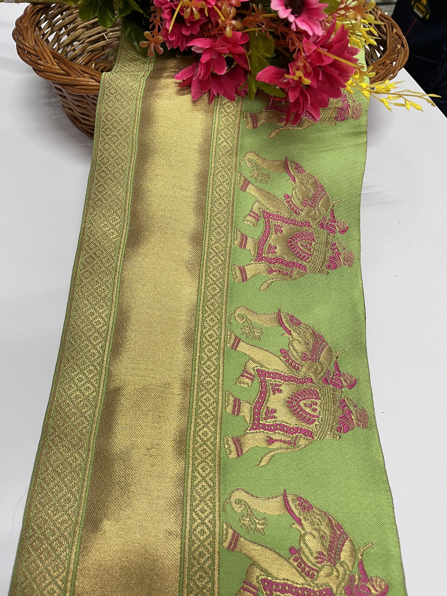 Elephant Banarasi Border – 9 Meter, 8 Inch Width – Traditional Embellished Banarasi Lace, Pista Green