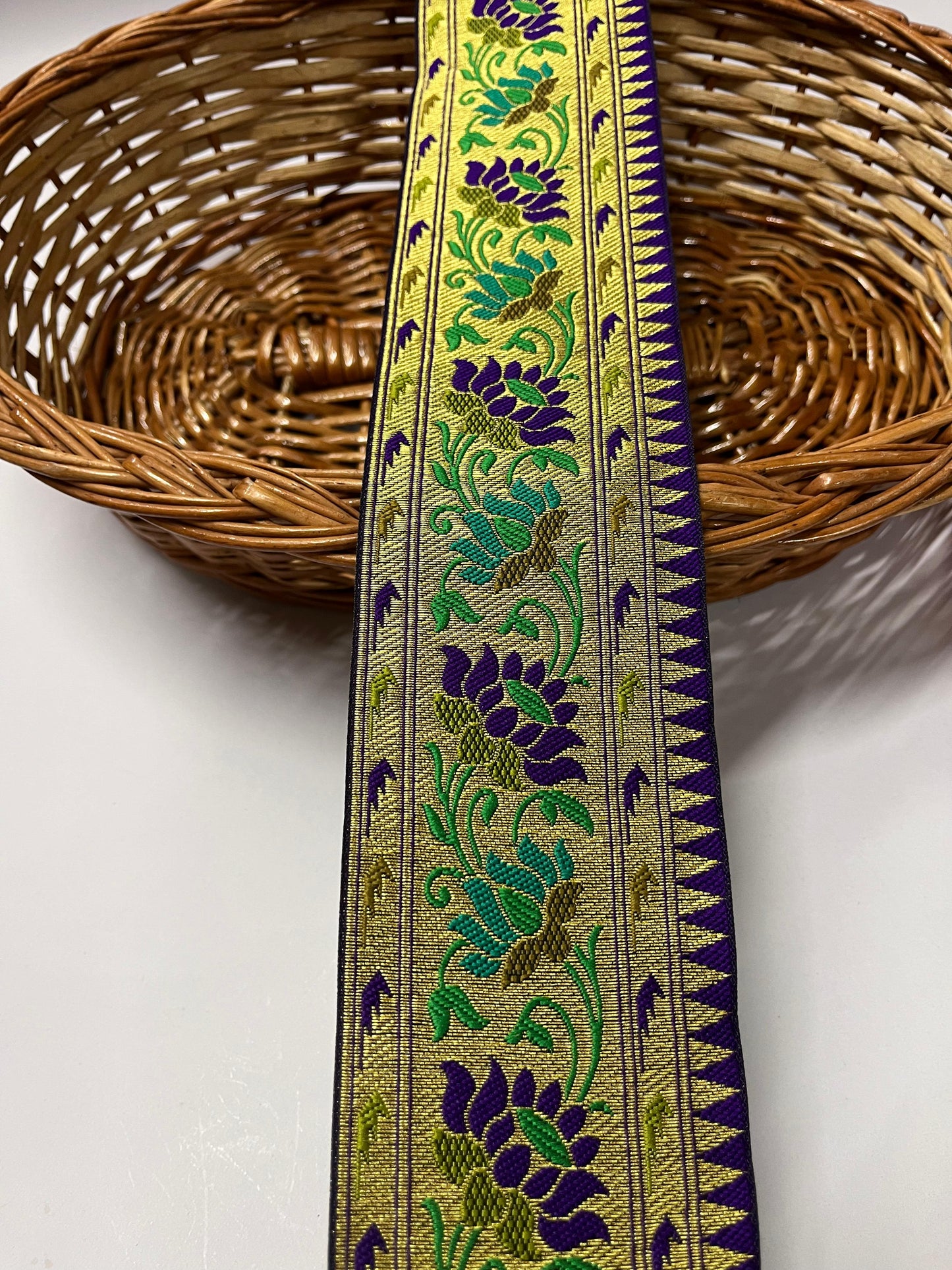 Flower & Leaf Banarasi Saree Lace | Banarasi Lace – 9 Meters, 3-Inch Width | Purple