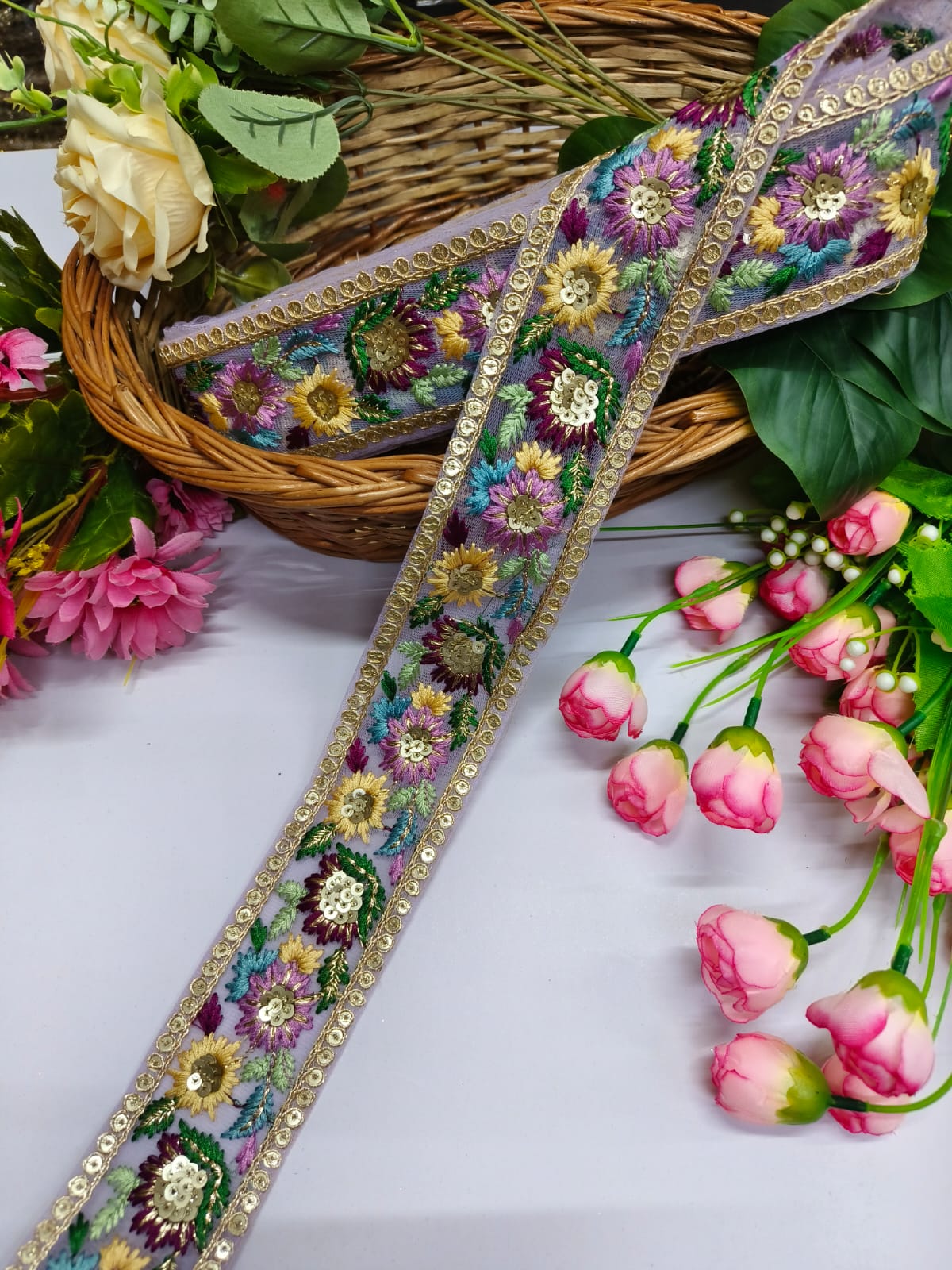 Embroidered Fabric Trim Indian Embroidery Sari Border Crafting Saree Sewing Decorative Beach Bag Cushions Trimmings Ribbons Tape, Jewelry Making Trim, Table Runner Lace - Light Purple With Multi
