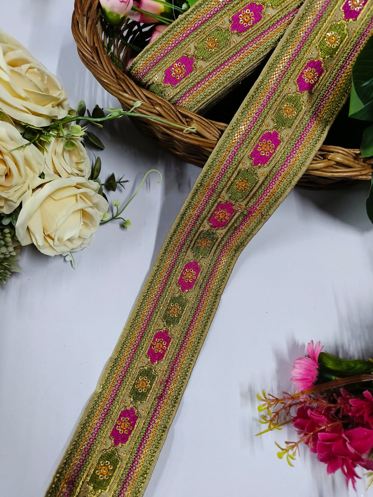 Embroidered Fabric Trim Indian Embroidery Sari Border Crafting Saree Sewing Decorative Beach Bag Cushions Trimmings Ribbons Tape, Jewelry Making Trim, Table Runner Lace - Beige With Multi