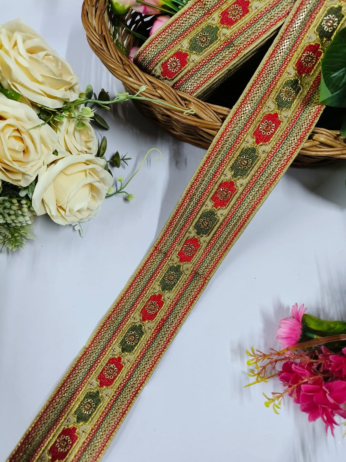 Embroidered Fabric Trim Indian Embroidery Sari Border Crafting Saree Sewing Decorative Beach Bag Cushions Trimmings Ribbons Tape, Jewelry Making Trim, Table Runner Lace - Beige With Multi