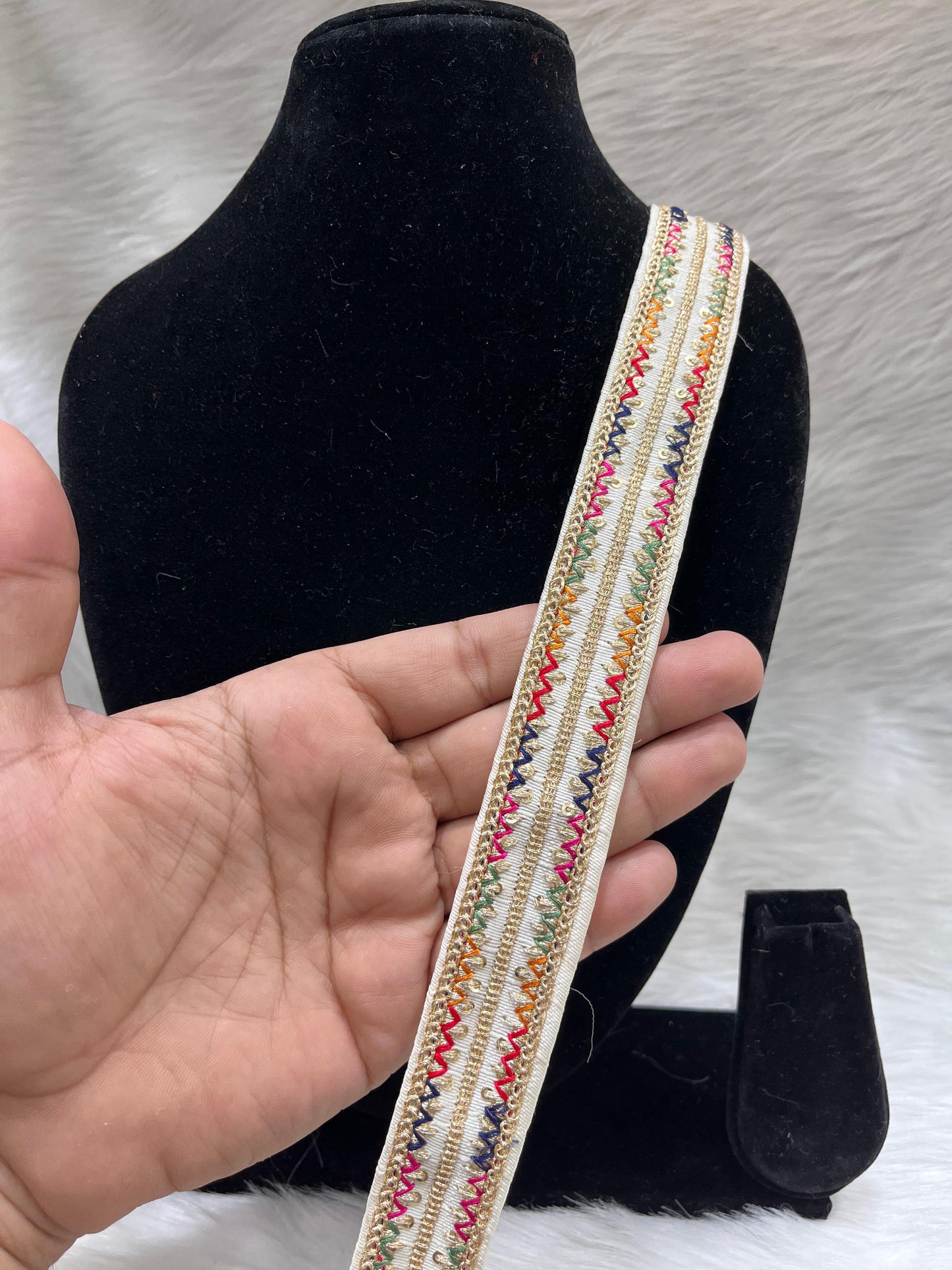 Embroidery Embellishment Lace Trim – 9 Meters, 1-Inch Width, Designer Border for Ethnic Wear | White