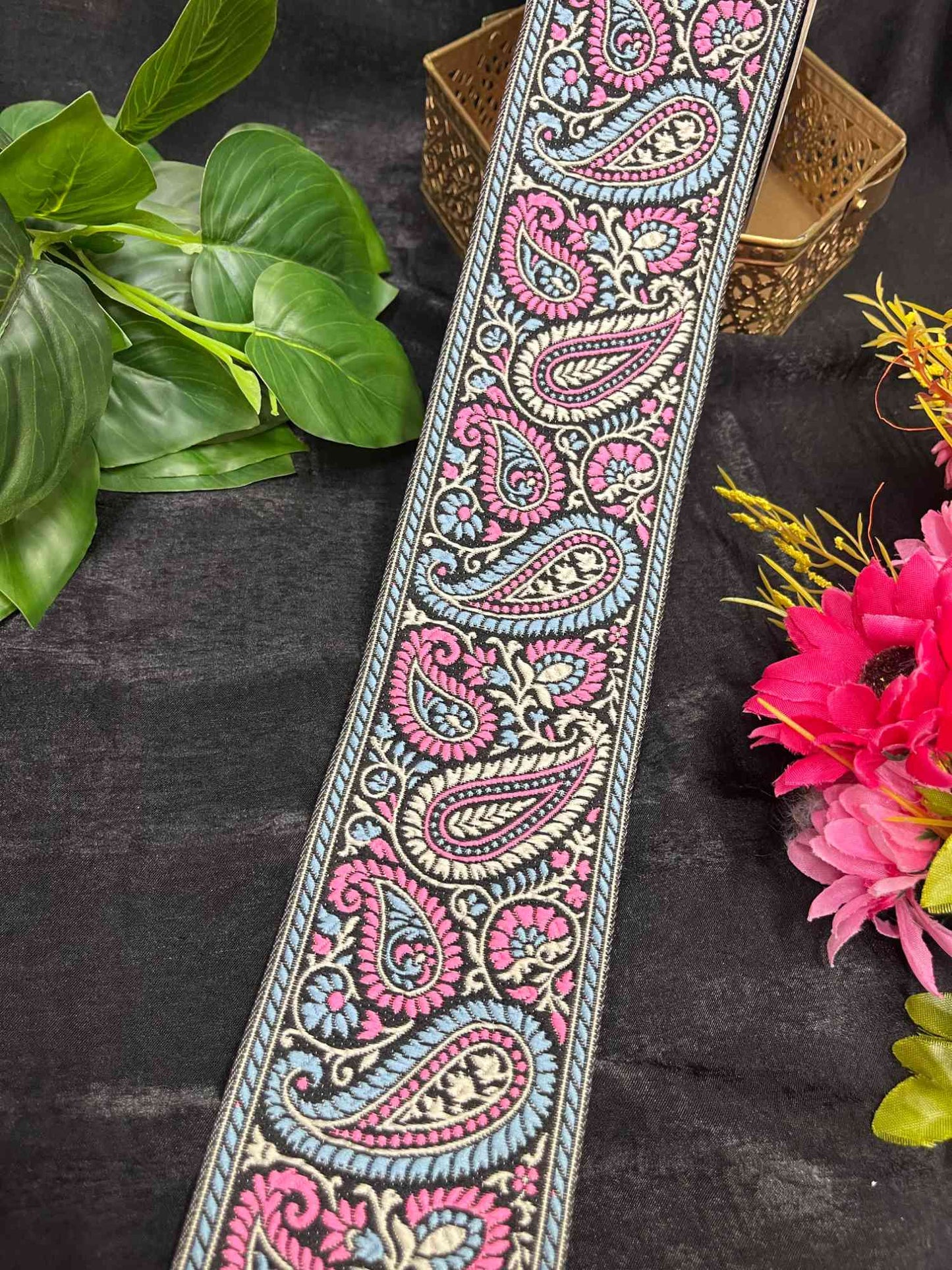 Heritage Mango Banarasi Lace – 9 Meters, 3.5-Inch Traditional Zari Embroidered Border for Sarees, Lehengas & Dupattas | Design 10