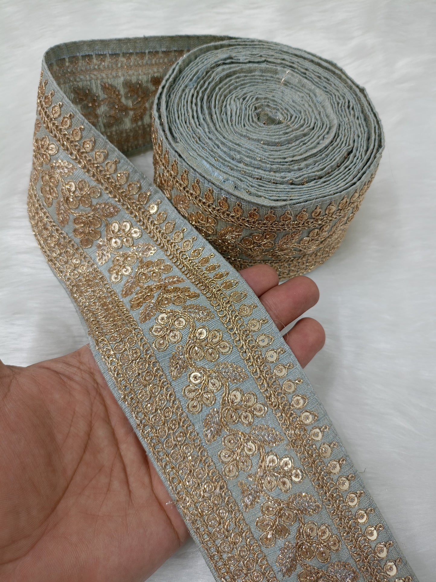 Embroidered lace 9 meters roll