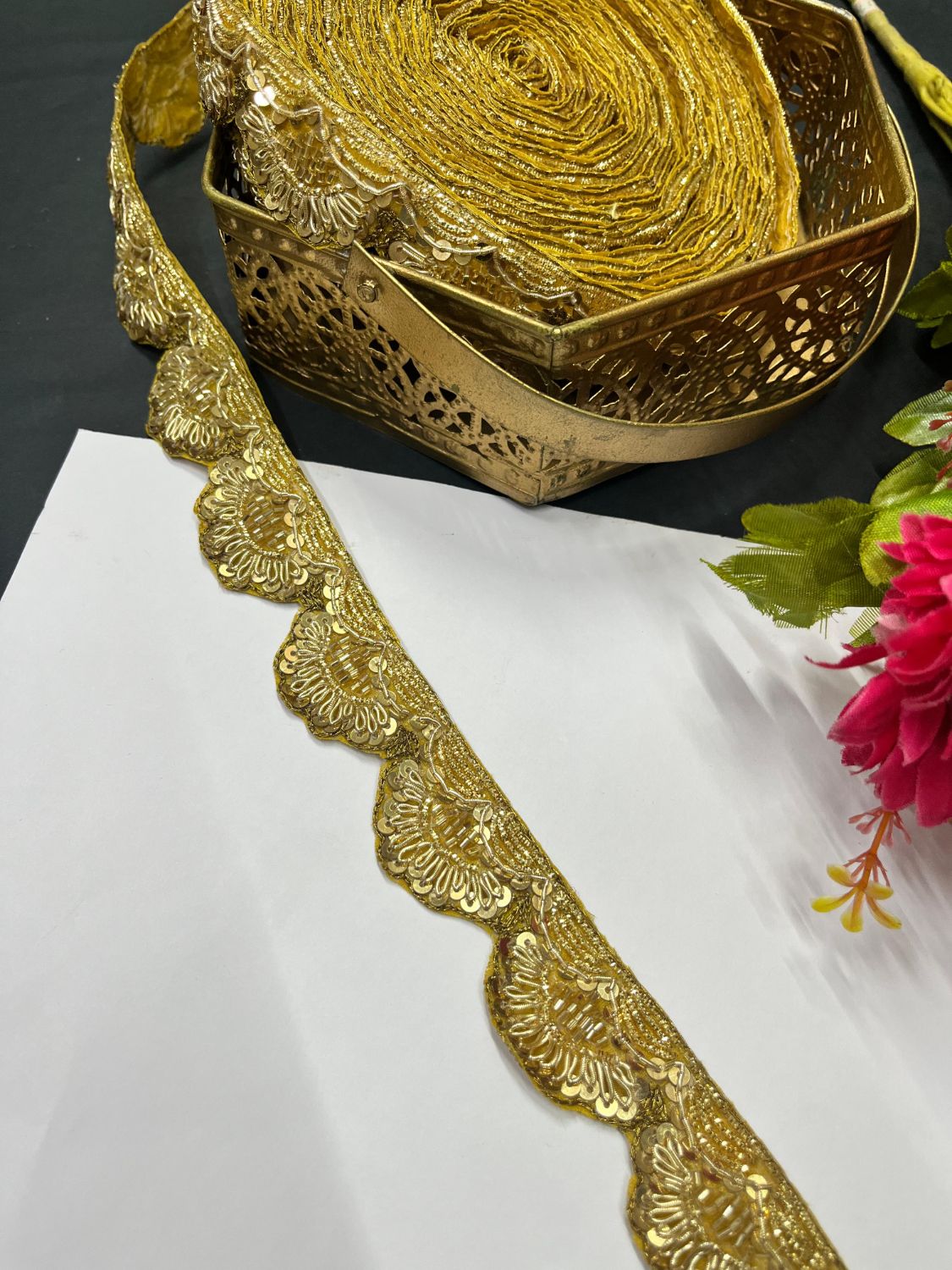 Handmade Scalloped Zardosi Work Lace Border – Intricate Hand Embroidery (9 Meter) | Antique