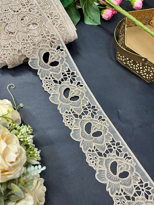 Elegant White Scalloped Imported Lace Trim – Premium Saree Laces & Dress Borders (9 Meter) | Beige