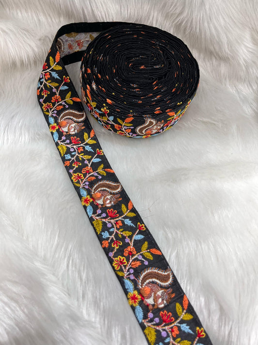 Squirrel Design Silk-Based Thread Embroidered Saree Laces Trim – 9 Meters, 1.75-Inch Decorative Border for Sarees & Dupattas | Black