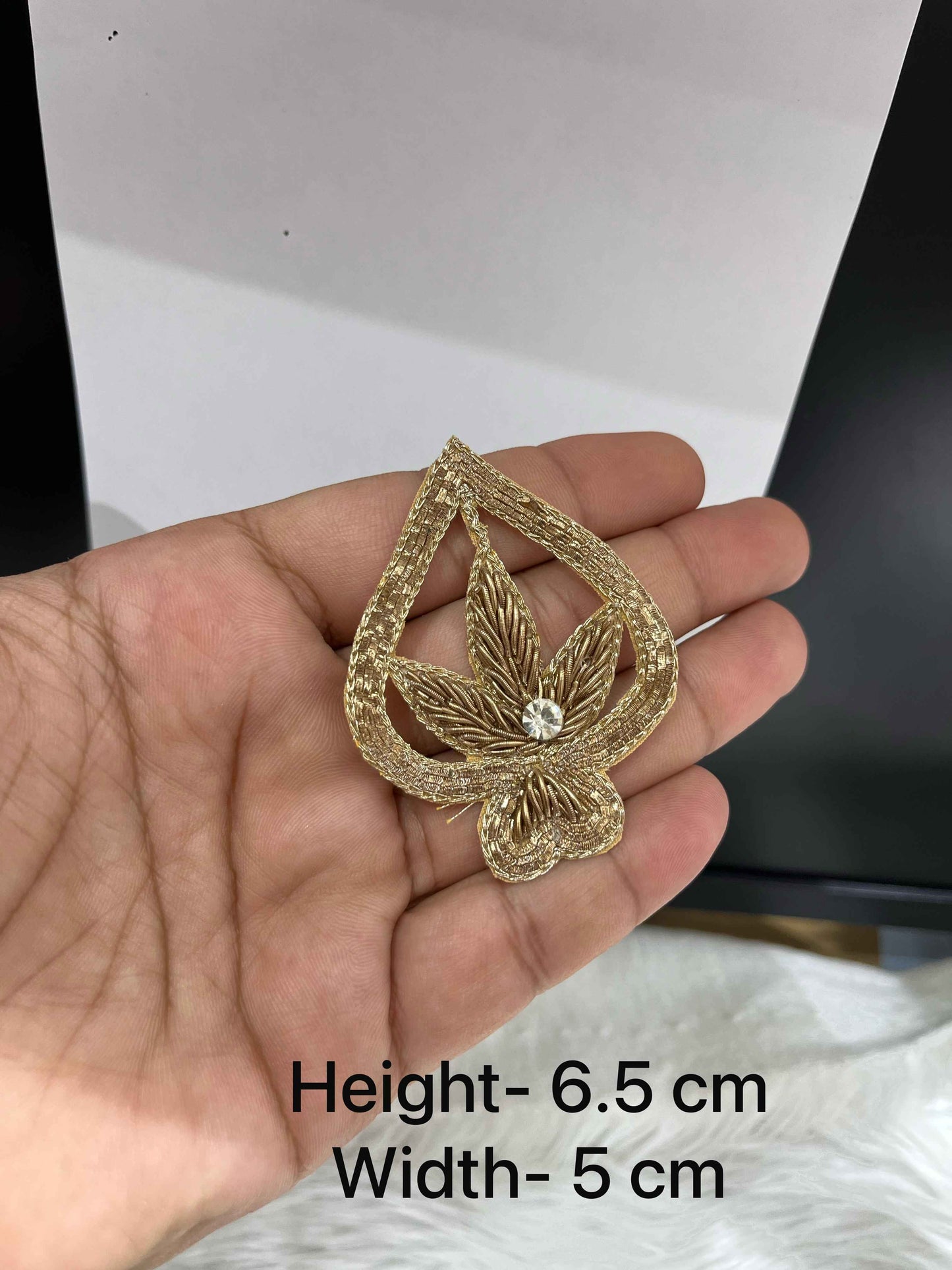 Small Zardosi Work Handmade Patch for Clothing & Embroidery | Golden Craft Appliqué for Sarees, Blouses & Festive Décor
