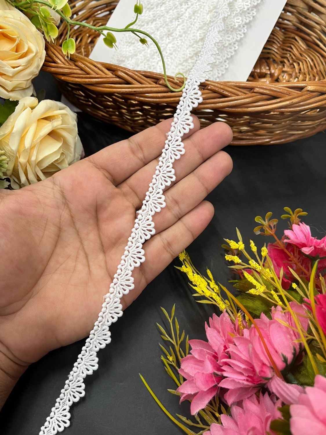 Graceful White Cutwork Lace – Imported Decorative Lace for Sarees, Dupattas, and Dresses (9 mtr, 0.5 inch)