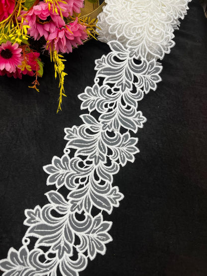 White Cutwork Imported Lace Design – Elegant Western Style Border Trim for Sarees, Gowns & Dupattas (9 Meter, 4 Inch Width)