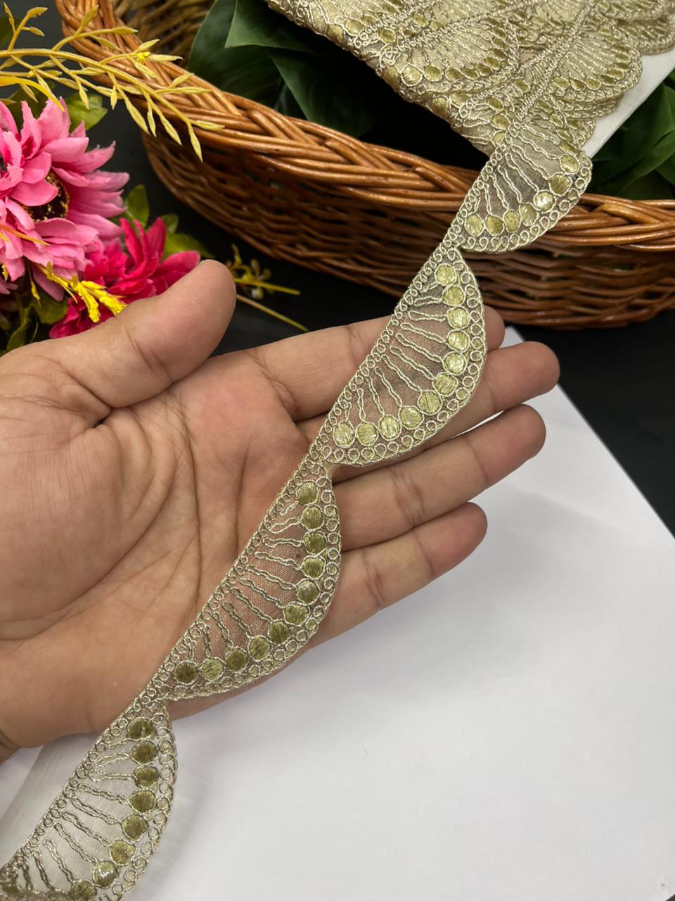 Scalloped Embroidered Zari Lace Border for Sarees – Elegant Gold Designer Lace for Dupattas, Lehengas & Dresses (9 Meter, 1 Inch Width)