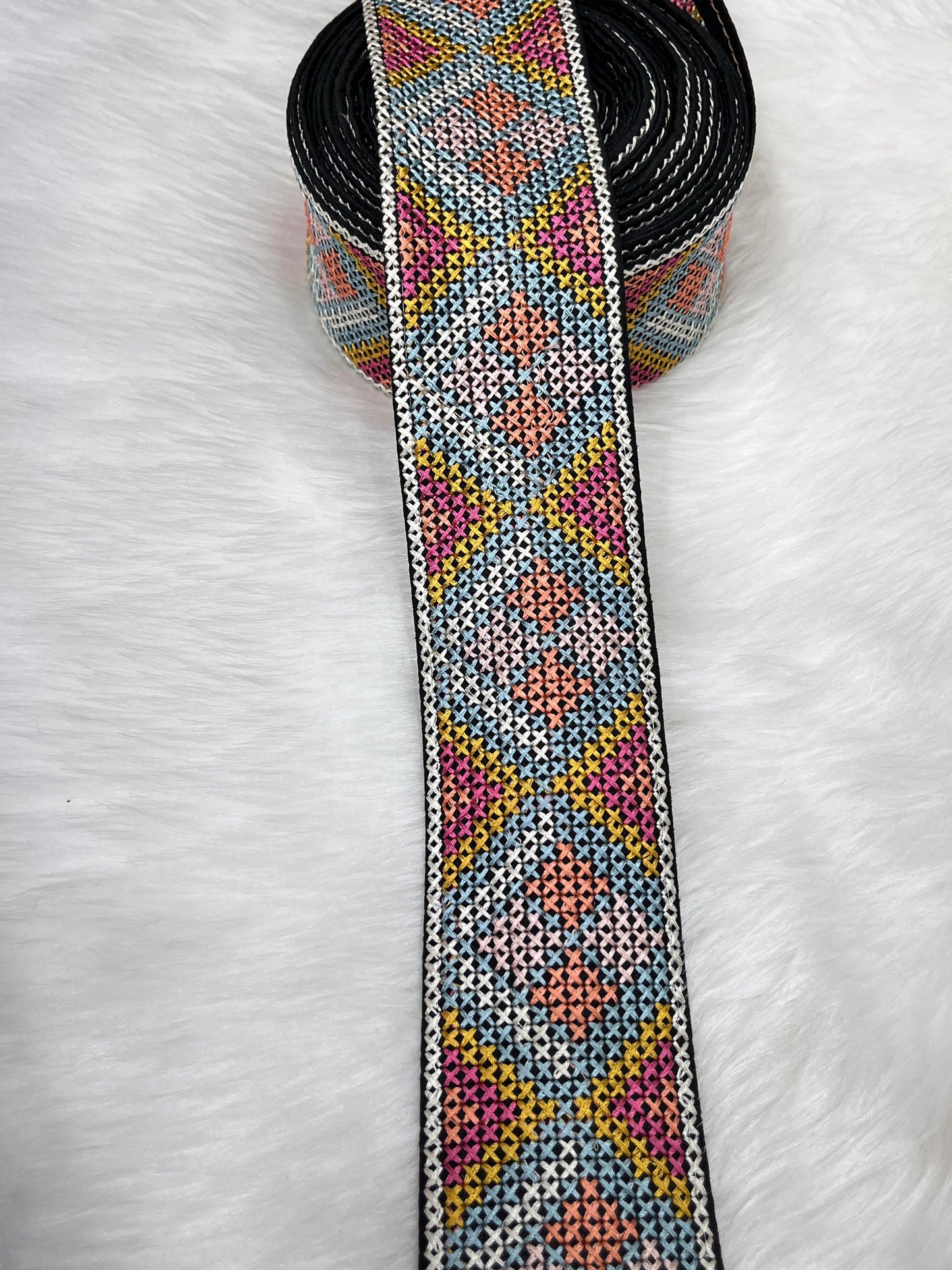 Designer Cross Stitch Lace Border Trim - 9 Meter, 2 Inch Width | Design 3