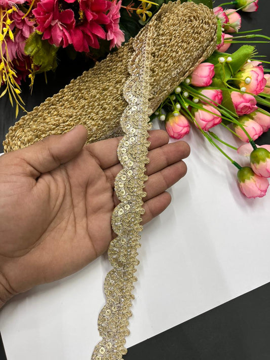 Scalloped Embroidered Zari Lace Border – Elegant 1 Inch Gold Designer Lace for Sarees, Dupattas & Festive Wear (9 Meter) | Gold