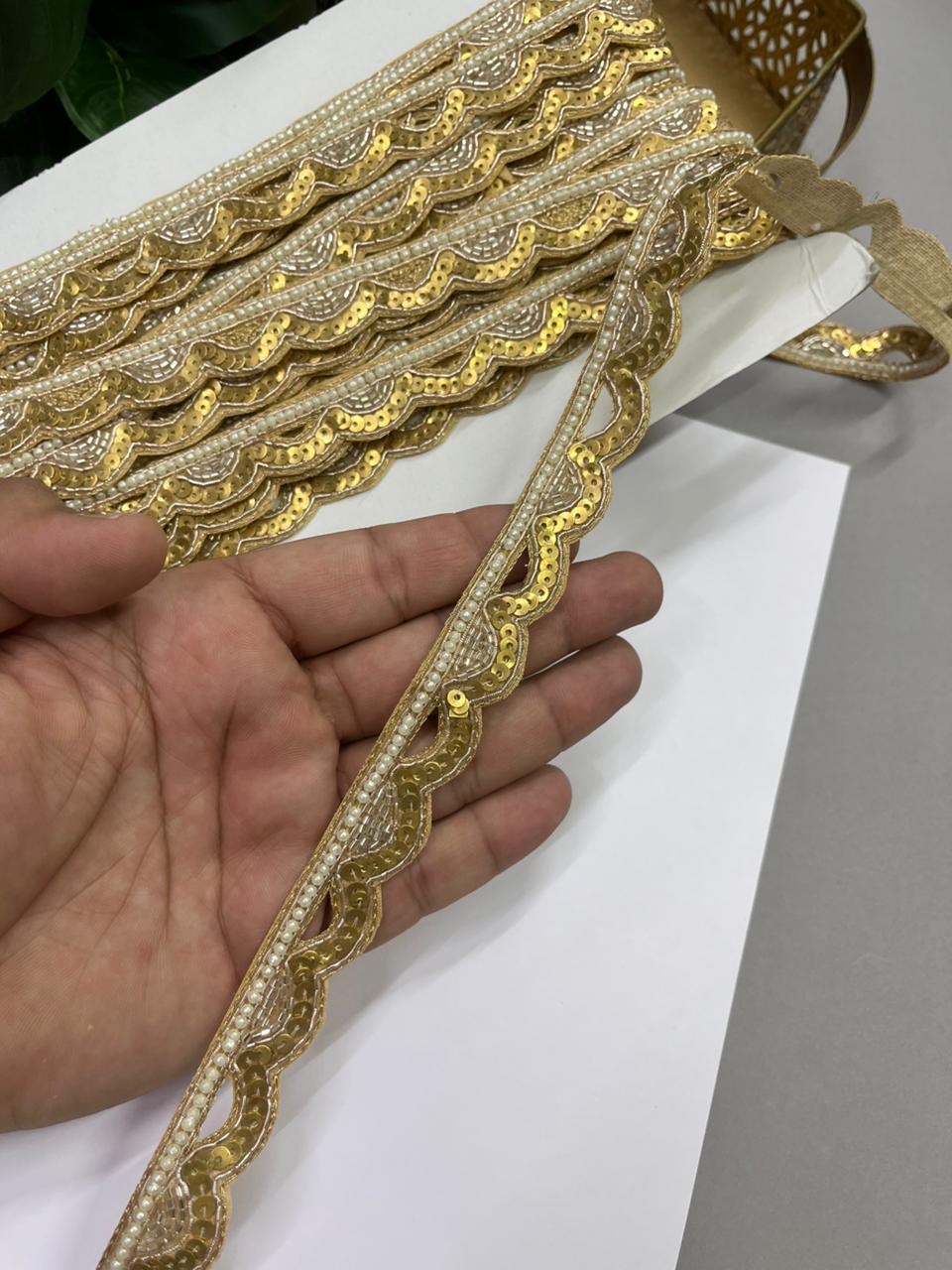 Handmade Sequins Scalloped Border – Premium 1.5 Inch Handcrafted Decorative Lace for Sarees & Ethnic Wear (9 Meter) | Gold
