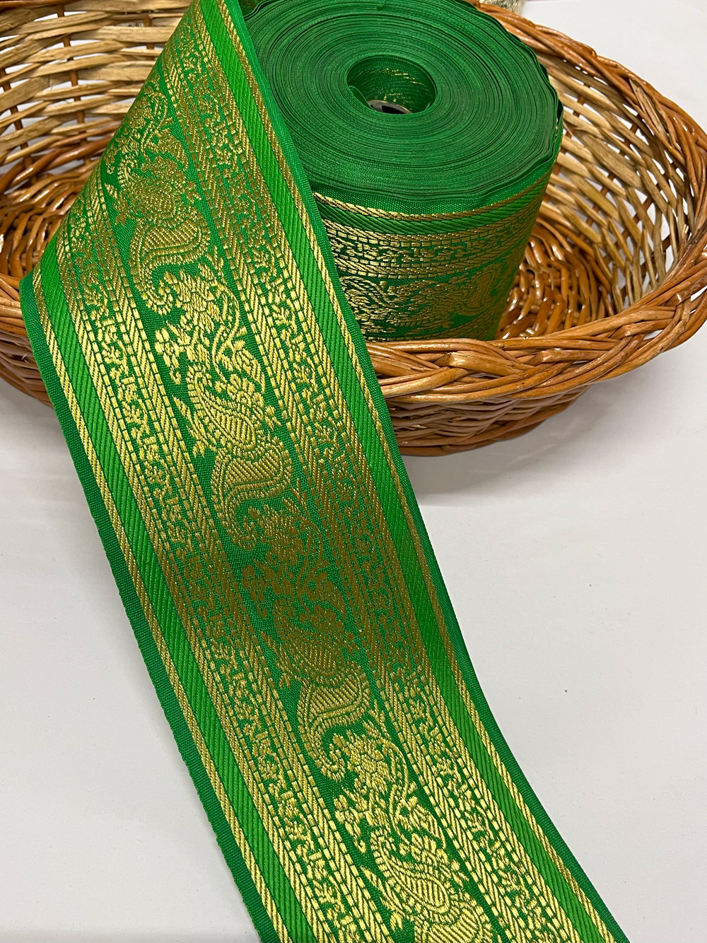 Mango Banarasi Border – 9 Meter, 4 Inch Width – Traditional Embellished Banarasi Lace, Green