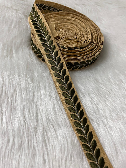 Beautiful Thread Work Parsi Lace Trim | 9 Meter | Mahendi