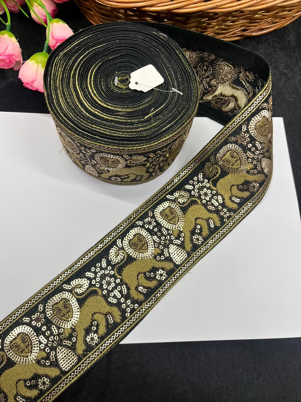 Beautiful Lion Face Sabyasachi Embroidered Lace for Sarees, Lehengas & Dupattas – Designer Ethnic Lace Border (3 Inch) | Mahendi