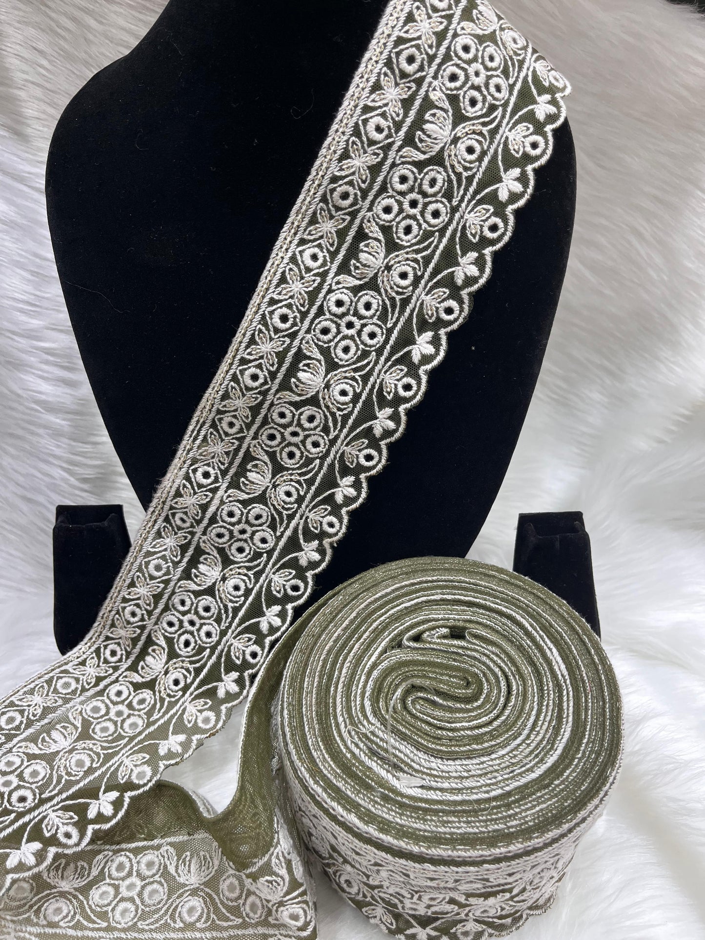 Lucknowi Threads Lace Trim for Saree and Dupatta - 3 Inch Cutwork Saree Lace Trim | Mahendi