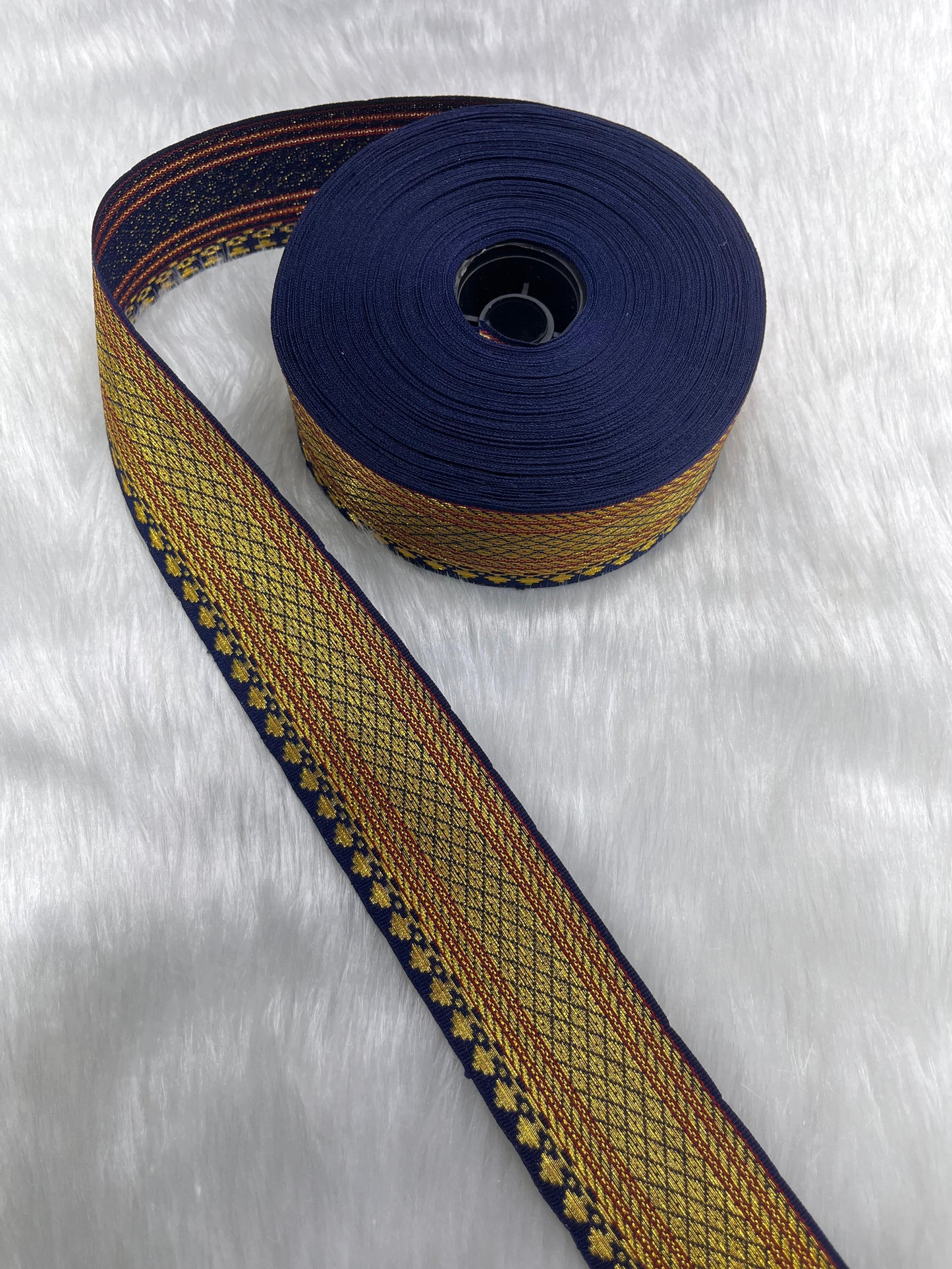 Beautiful Banarasi Border Lace – 9 Meters, 1.5-Inch Width, Handwoven Elegance | Navy Blue