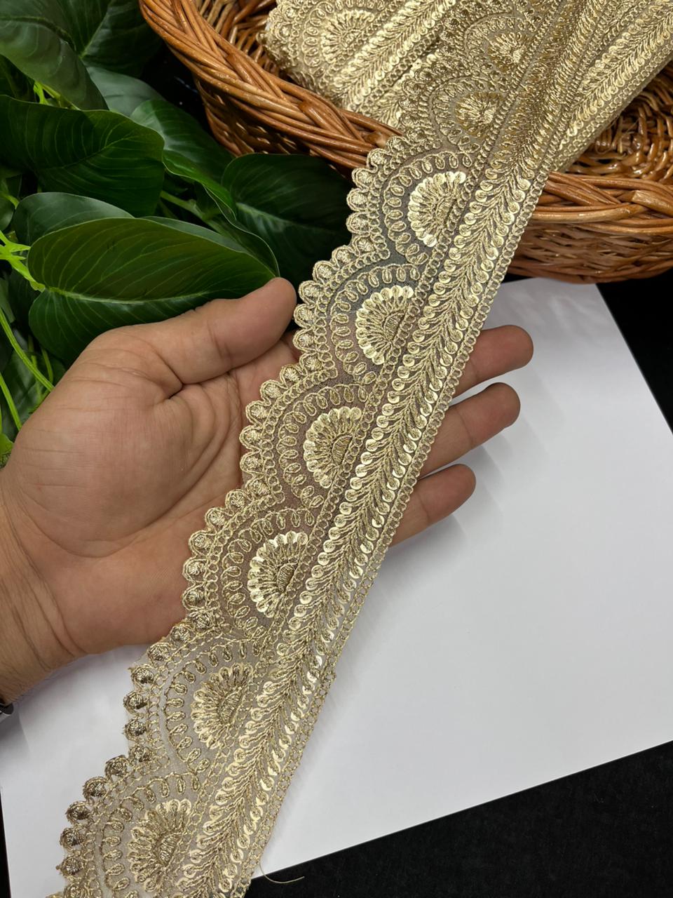 Elegant Scalloped Embroidery Zari Lace for Sarees – Premium Gold Embroidered Designer Lace | Pal Mat