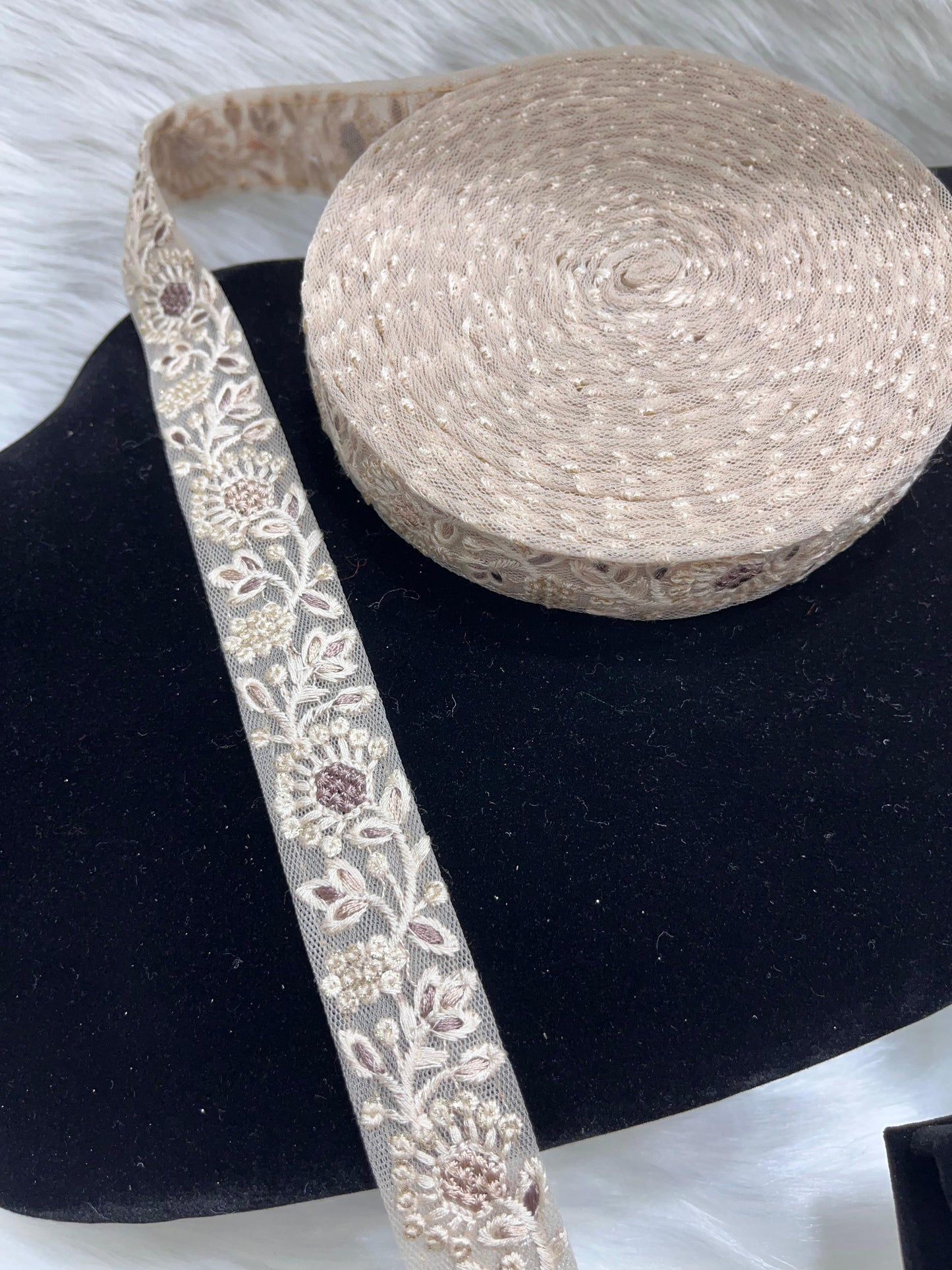 Multicoloured Flower Lace Trim - 9 Meter Thread Embroidered Lace Borders | Peach (New)
