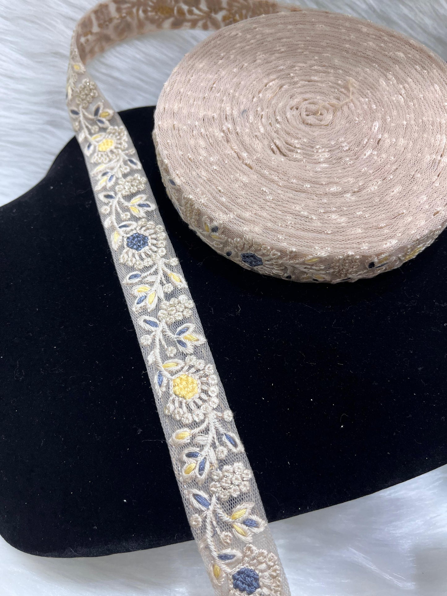 Multicoloured Flower Lace Trim - 9 Meter Thread Embroidered Lace Borders | Peach