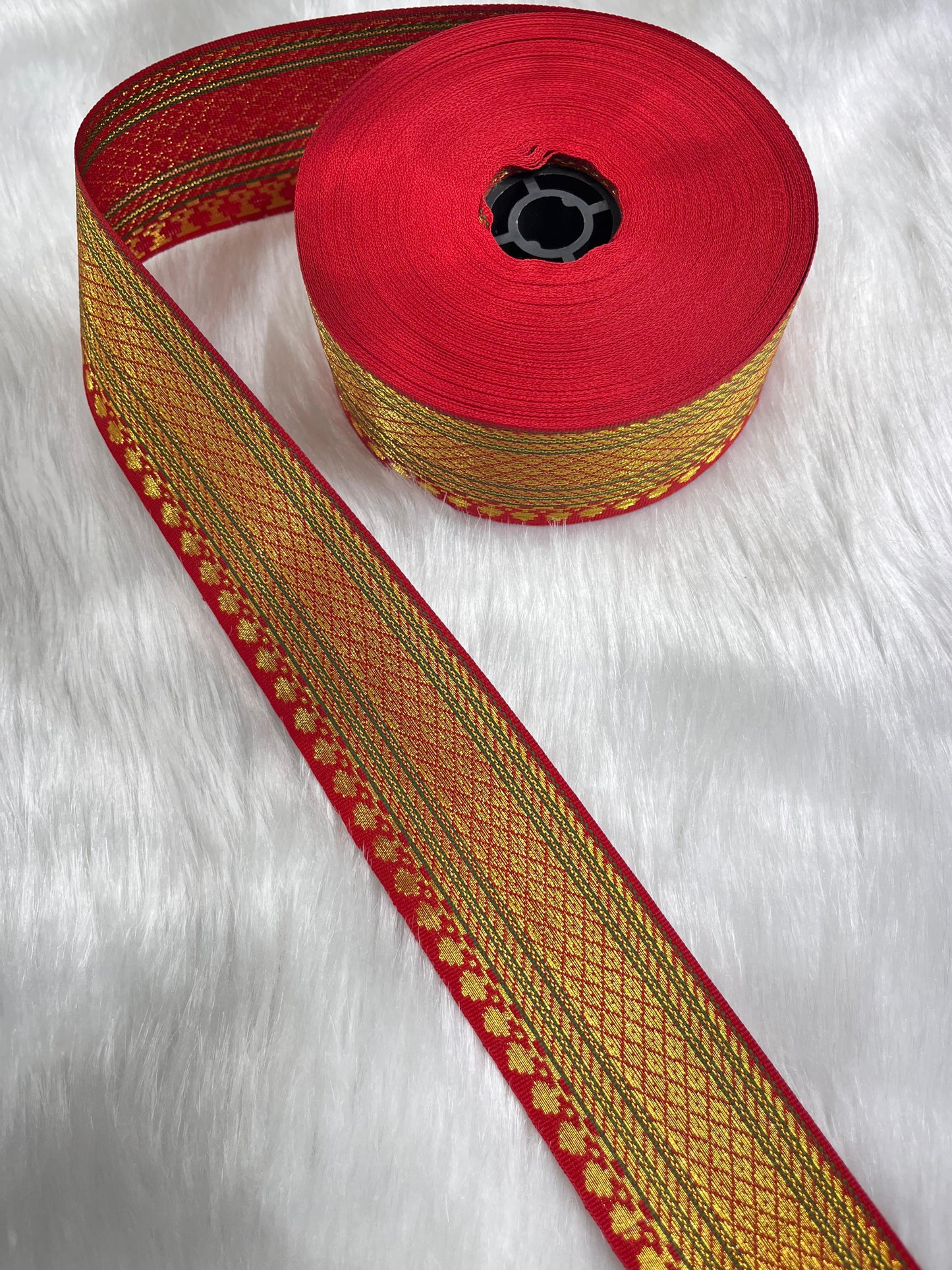 Beautiful Banarasi Border Lace – 9 Meters, 1.5-Inch Width, Handwoven Elegance | Red