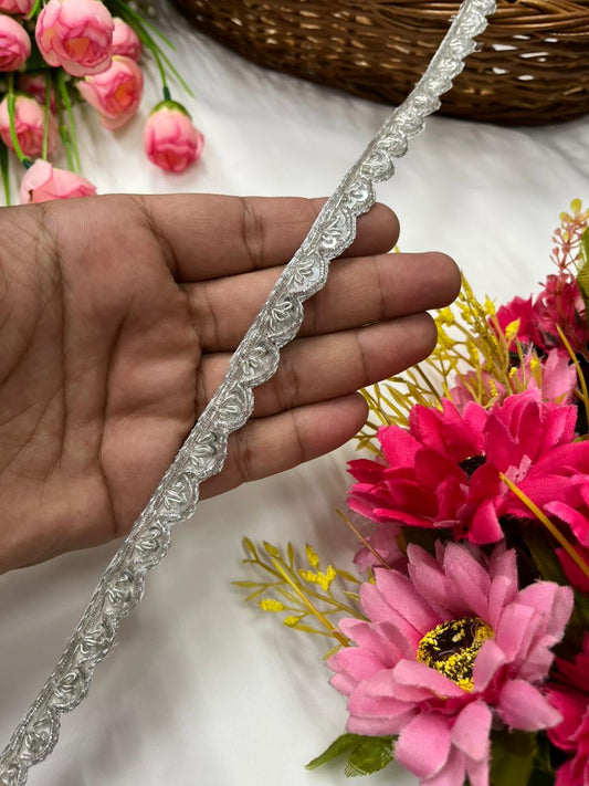 Scalloped Zardozi Lace for Sarees, Blouses & Lehengas – Designer Handmade Embroidered Lace Border (Half Inch) Silver