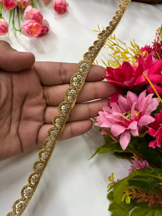 Scalloped Zardozi Lace for Sarees, Blouses & Lehengas – Designer Handmade Embroidered Lace Border (Half Inch) Unique Gold