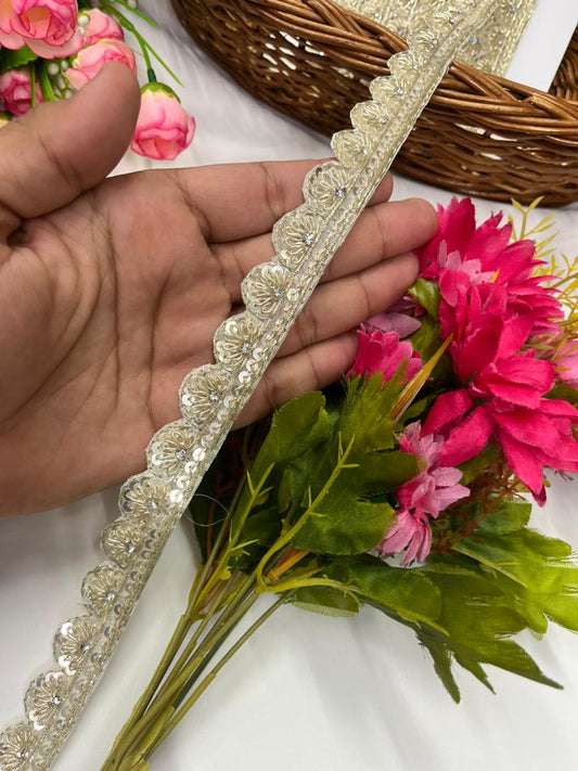 Handcrafted Scalloped Zardozi Lace for Sarees, Lehengas & Blouses – Designer Embroidered Handmade Lace Border (1 Inch) Water Gold