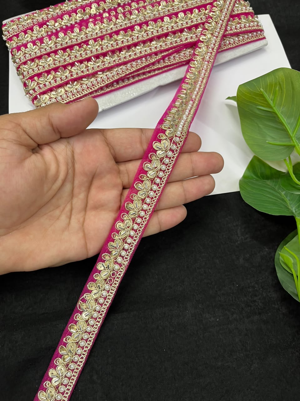 Maggam Work Lace on Net Fabric for Sarees, Lehengas & Dupattas – Designer Embroidered Ethnic Lace Border (1 Inch) | Rani Pink