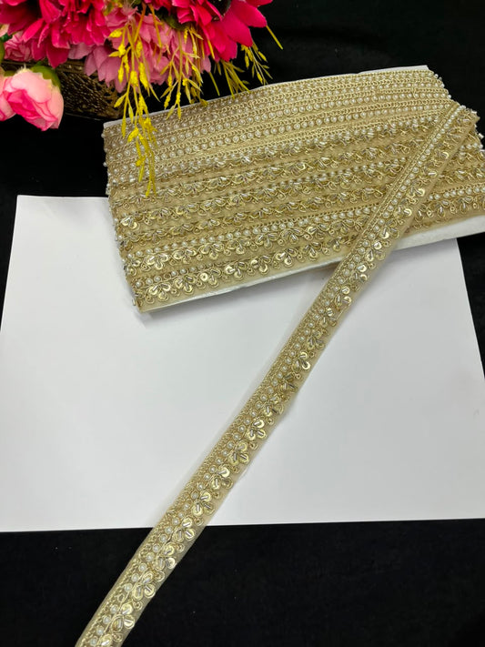 Maggam Work Lace on Net Fabric for Sarees, Lehengas & Dupattas – Designer Embroidered Ethnic Lace Border (1 Inch) | Golden
