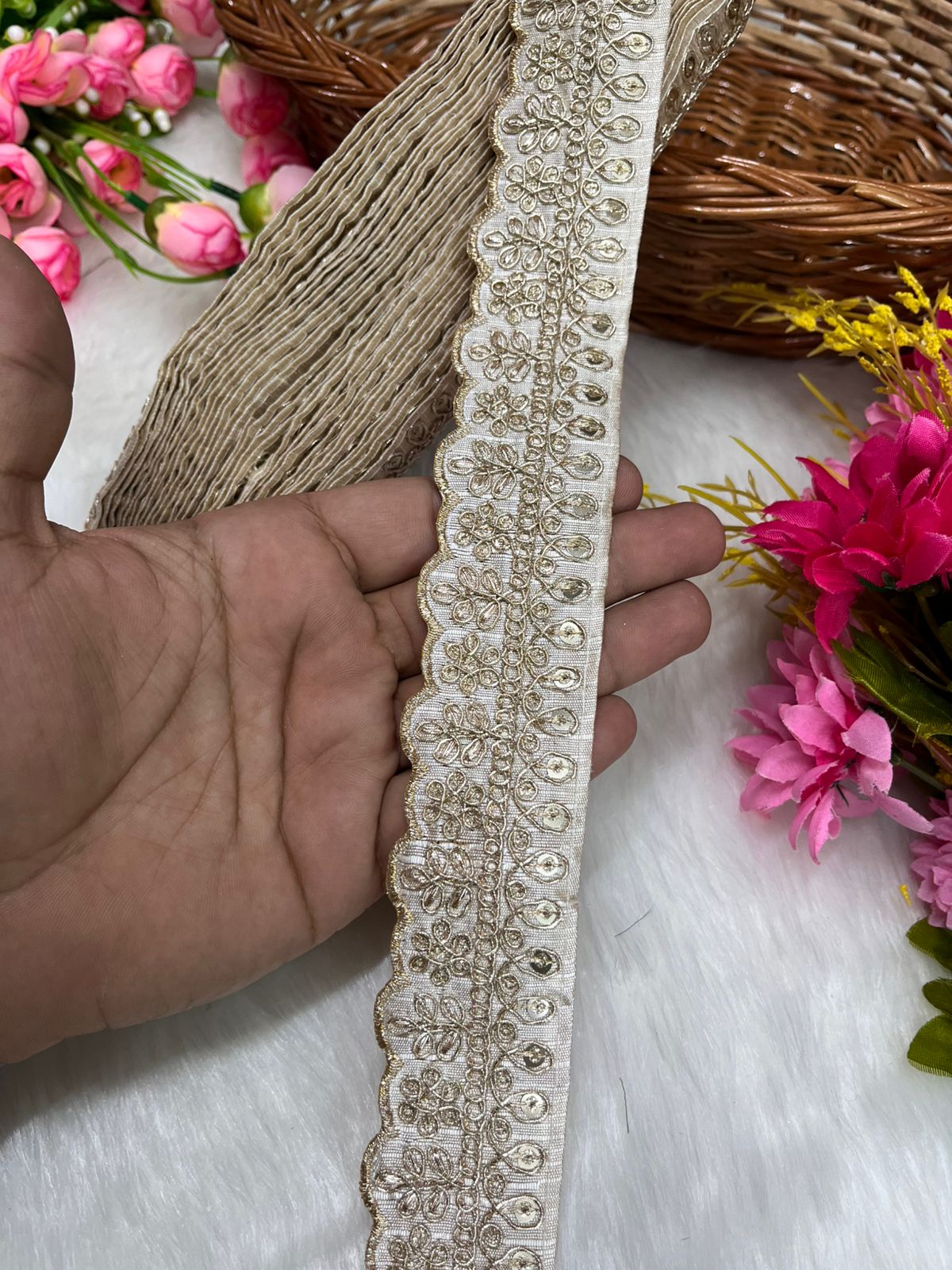Embroidered Designer Lace – Indian Wedding Trims, Saree Border, 1.5 Inch Wide Lace Reel (9 Mtr) | White